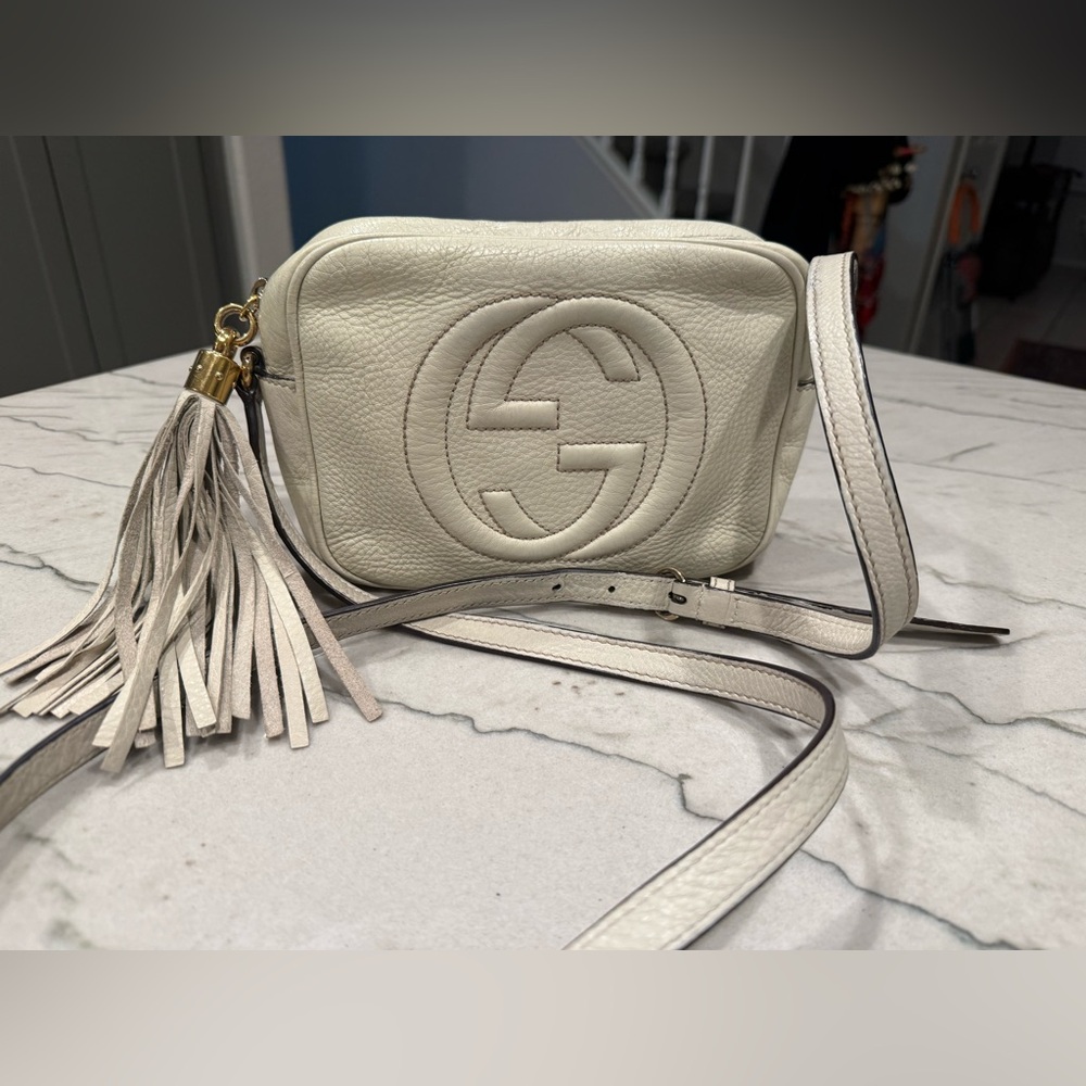 Gucci Soho Disco Crossbody Bag Cream Pebbled Leather Tassel Authentic - Picture 4 of 16